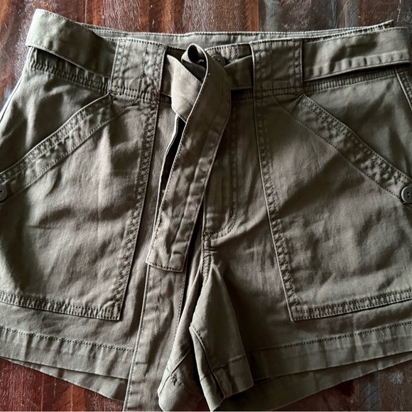 Sanctuary Women's Shorts - Rust and Olive Green-VGUC - Picture 3 of 5